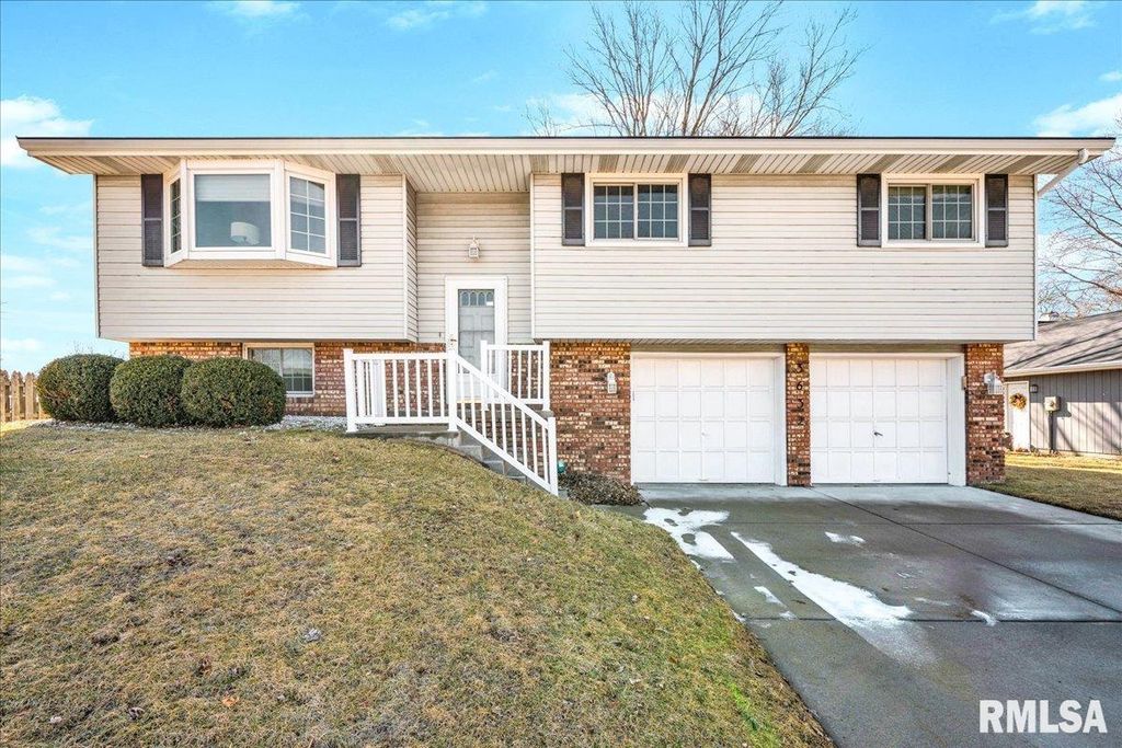 3632 W BENNINGTON Court, Peoria, IL 61615