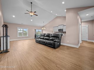 500 Perth Court, Hubert, NC 28539