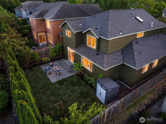 1226 269th Court SE, Sammamish, WA 98075
