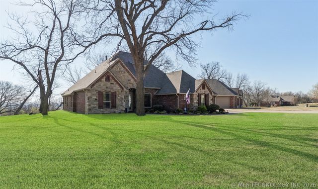 22013 Countryside Drive, Claremore, OK 74019