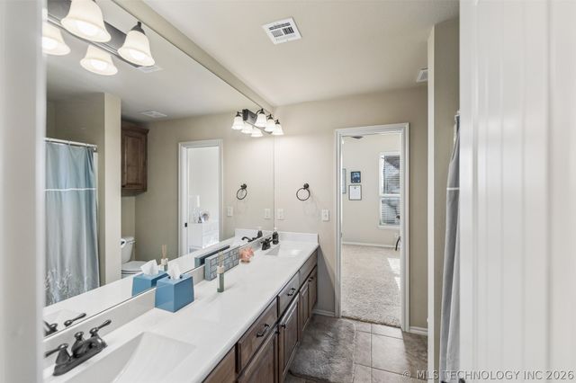 22013 Countryside Drive, Claremore, OK 74019