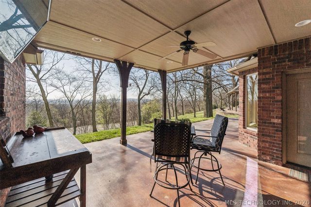 22013 Countryside Drive, Claremore, OK 74019