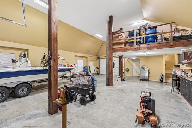 22013 Countryside Drive, Claremore, OK 74019