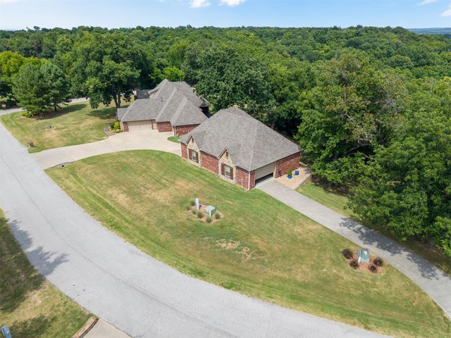 22013 Countryside Drive, Claremore, OK 74019
