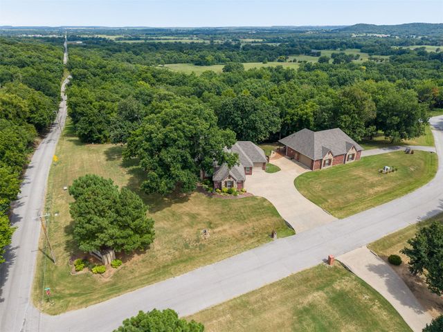 22013 Countryside Drive, Claremore, OK 74019