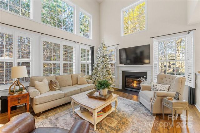 718 Deerbrook Lane, Tega Cay, SC 29708