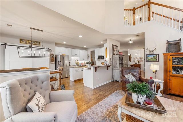 718 Deerbrook Lane, Tega Cay, SC 29708