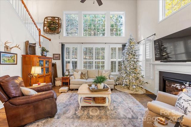 718 Deerbrook Lane, Tega Cay, SC 29708