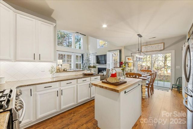 718 Deerbrook Lane, Tega Cay, SC 29708