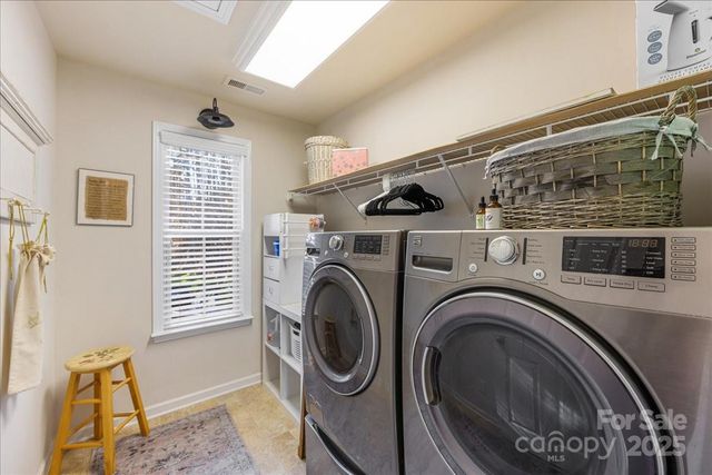 718 Deerbrook Lane, Tega Cay, SC 29708