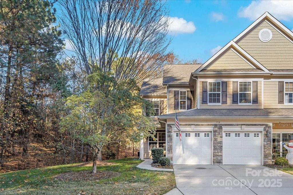 718 Deerbrook Lane, Tega Cay, SC 29708