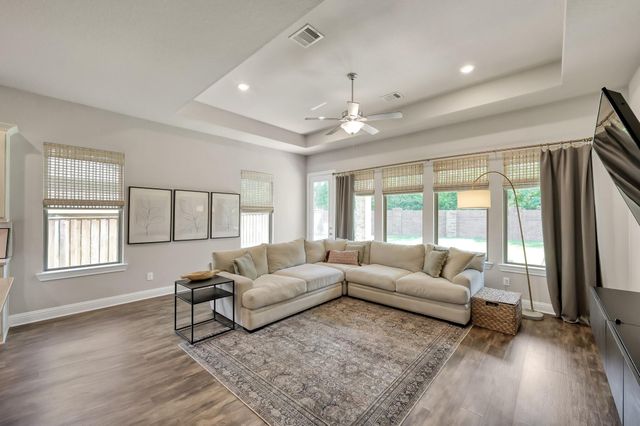 4273 Grand Oaks Wind, Spring, TX 77386