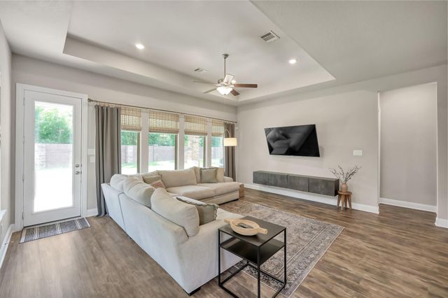 4273 Grand Oaks Wind, Spring, TX 77386