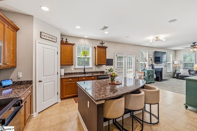 235 Castleton Circle, Boiling Springs, SC 29316
