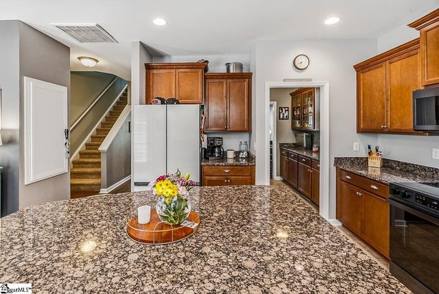 235 Castleton Circle, Boiling Springs, SC 29316
