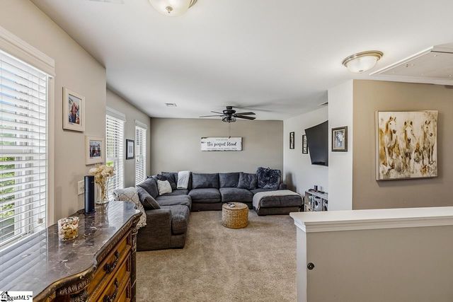 235 Castleton Circle, Boiling Springs, SC 29316