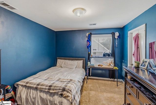 235 Castleton Circle, Boiling Springs, SC 29316