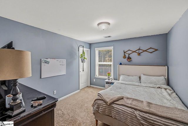 235 Castleton Circle, Boiling Springs, SC 29316