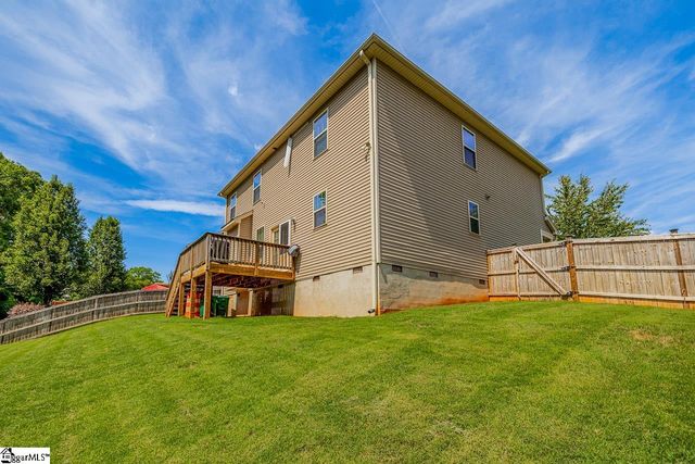 235 Castleton Circle, Boiling Springs, SC 29316