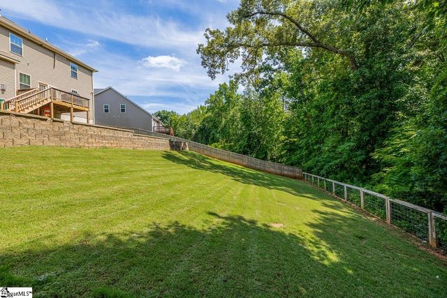 235 Castleton Circle, Boiling Springs, SC 29316