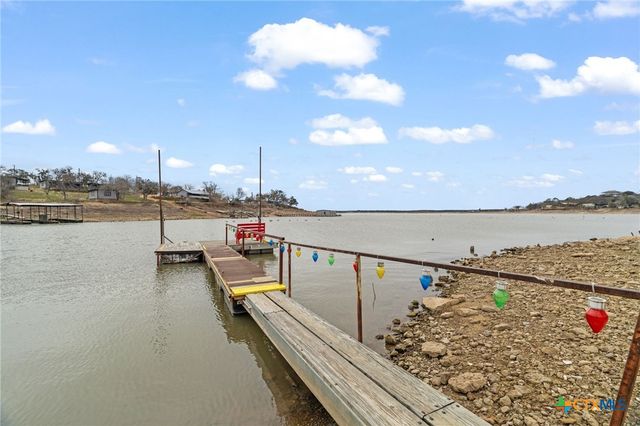 201 Sycamore, Tow, TX 78672