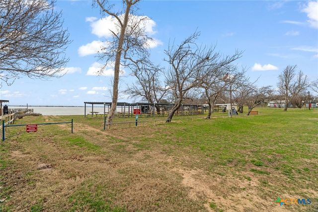 201 Sycamore, Tow, TX 78672