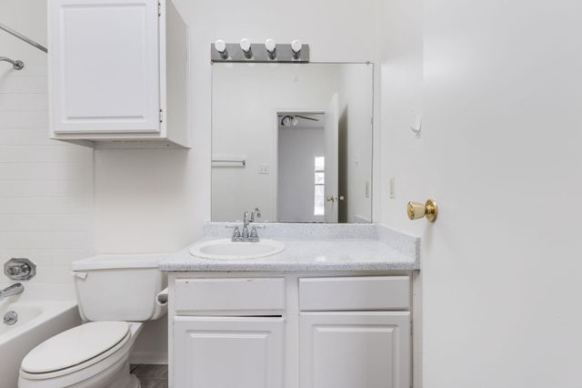 12166 Metric BLVD 230, Austin, TX 78758