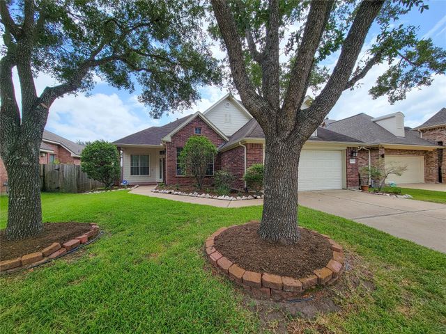 2622 Katie Harbor Drive, Manvel, TX 77578