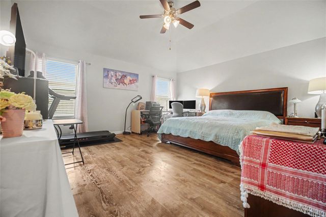 2027 Bravos Manor Lane, Fresno, TX 77545