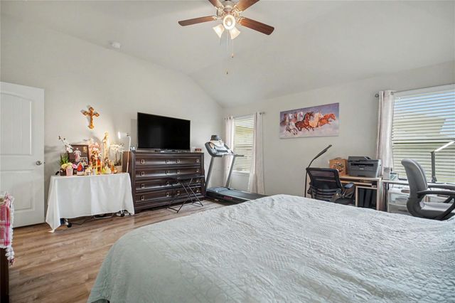2027 Bravos Manor Lane, Fresno, TX 77545
