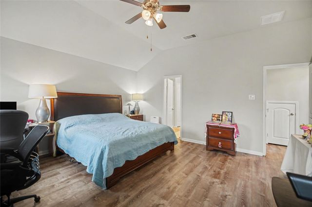 2027 Bravos Manor Lane, Fresno, TX 77545