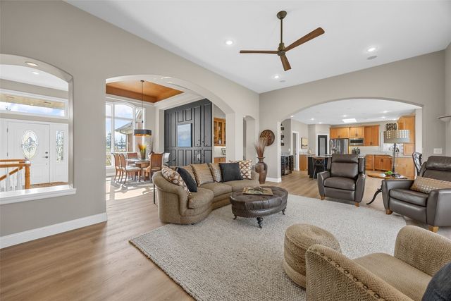 4320 Lucore Road, Marion, IA 52302