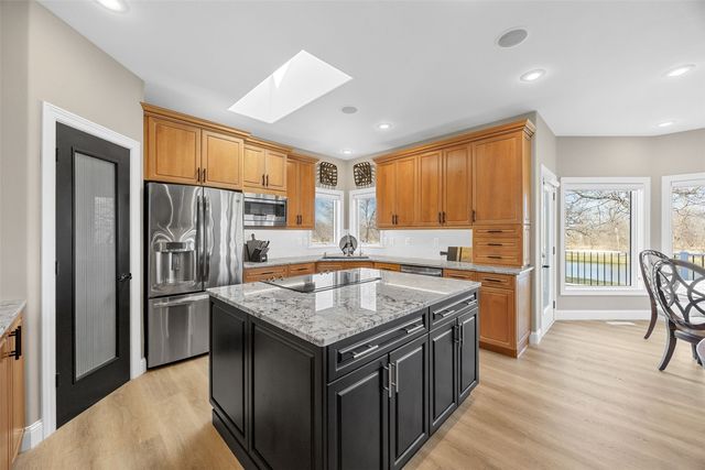 4320 Lucore Road, Marion, IA 52302