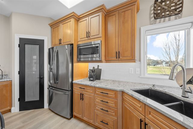 4320 Lucore Road, Marion, IA 52302