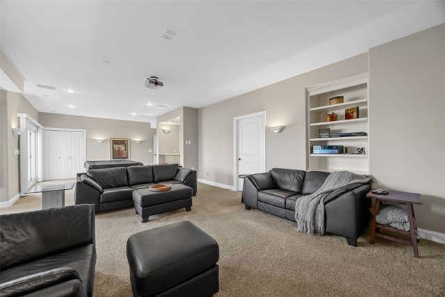 4320 Lucore Road, Marion, IA 52302