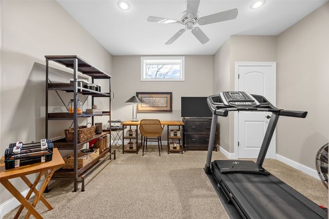 4320 Lucore Road, Marion, IA 52302