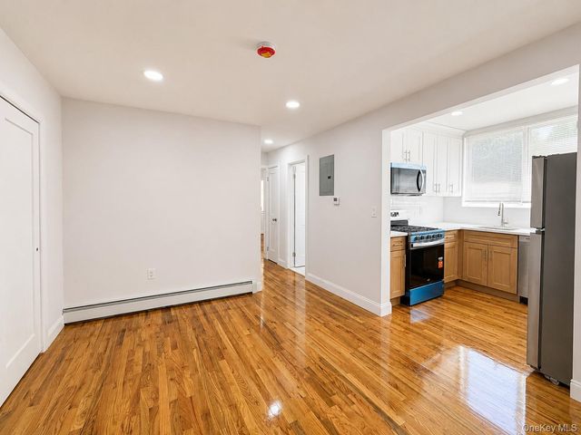 2887 Lamport Place, Bronx, NY 10465