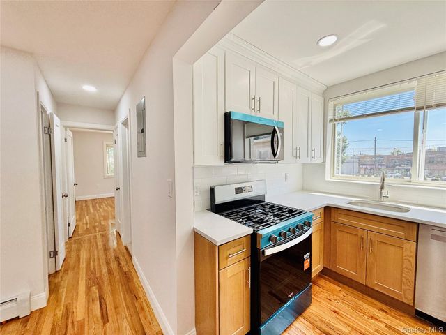 2887 Lamport Place, Bronx, NY 10465