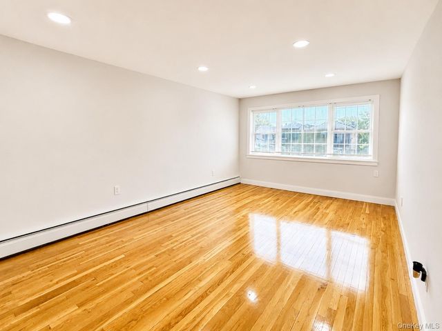 2887 Lamport Place, Bronx, NY 10465