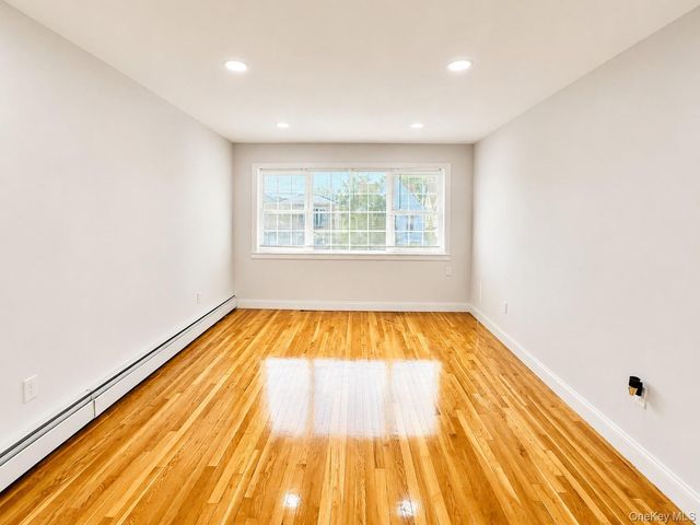 2887 Lamport Place, Bronx, NY 10465