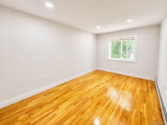 2887 Lamport Place, Bronx, NY 10465