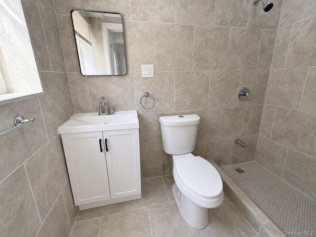 2887 Lamport Place, Bronx, NY 10465