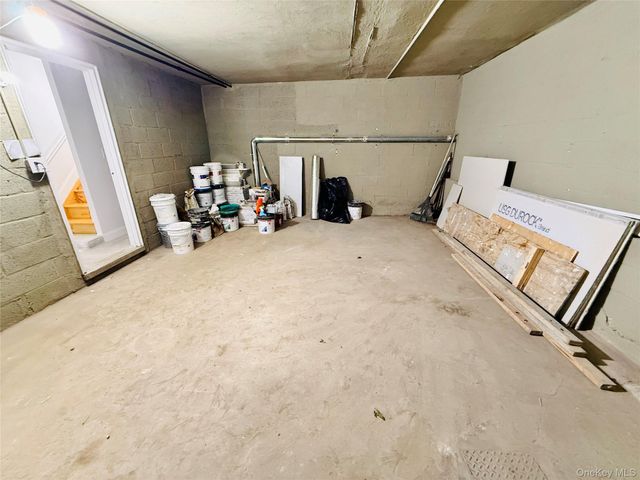 2887 Lamport Place, Bronx, NY 10465