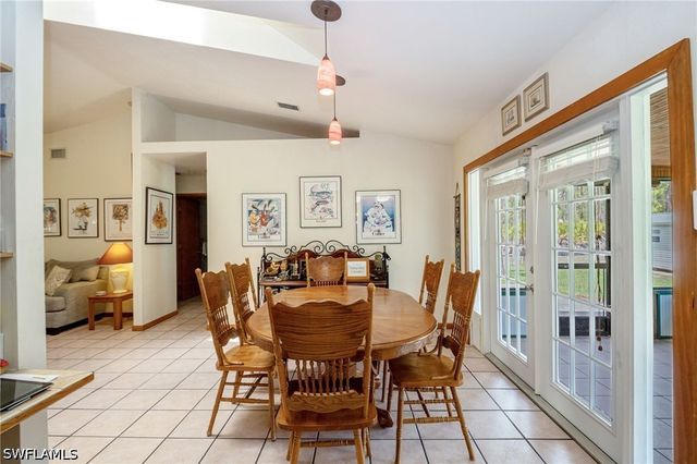 2210 19th ST SW, Naples, FL 34117