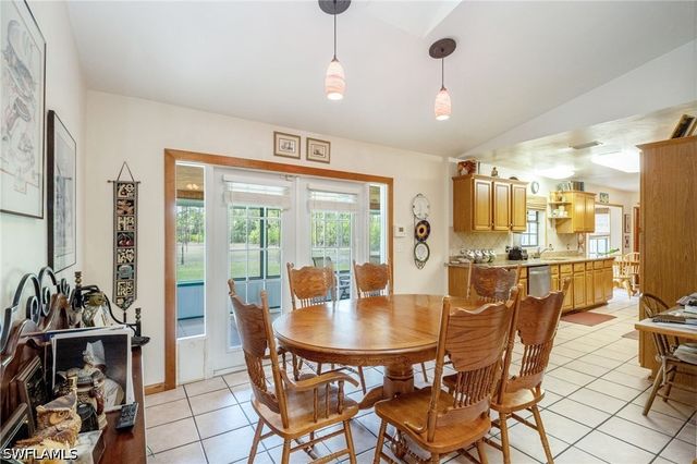 2210 19th ST SW, Naples, FL 34117