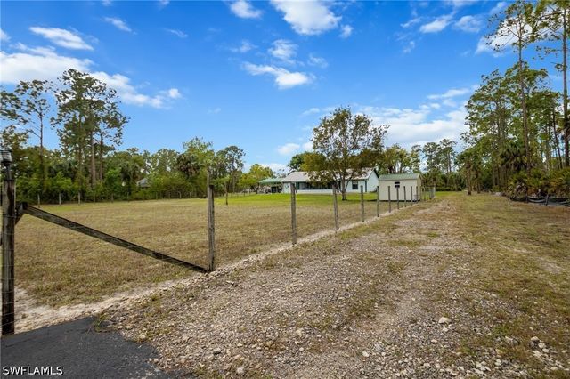 2210 19th ST SW, Naples, FL 34117