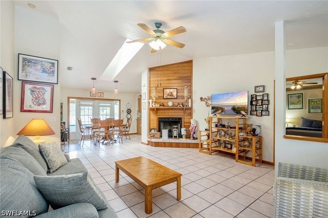 2210 19th ST SW, Naples, FL 34117