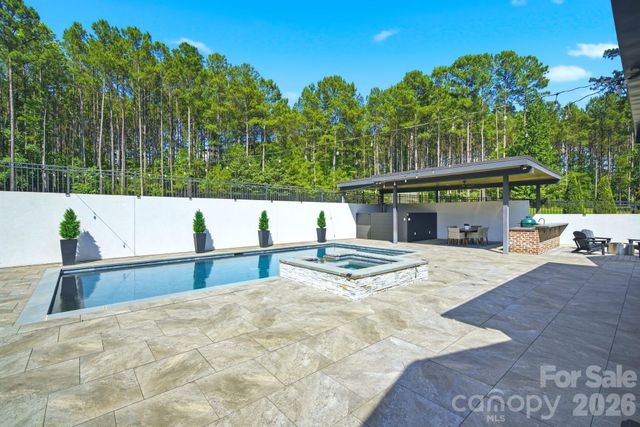 342 Kenway Loop, Mooresville, NC 28117