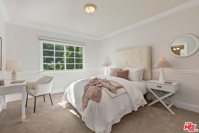 4135 Nagle Avenue, Los Angeles, CA 91423
