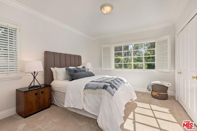4135 Nagle Avenue, Los Angeles, CA 91423